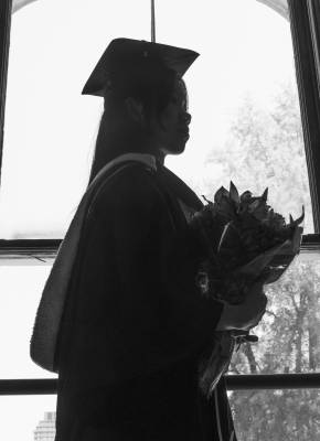 Female graduate professional grad photos Toronto Outdoor graduation photography Toronto