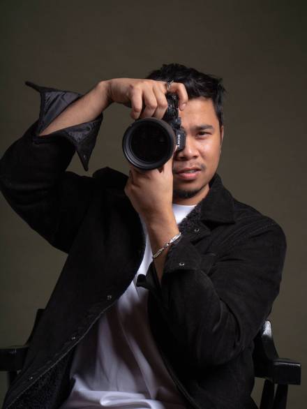 Rahad camera on hend